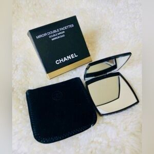 CHANEL Compact Double Facet Makeup Mirror in Black